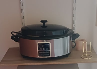 Appareil chauffant de pierres à Sarah Naturopathe & Massages Bien-être, Grémonville, Normandie, FR.