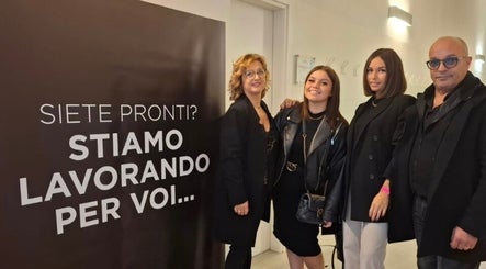 Team desj&stefano parrucchieri in sede a Chioggia, Veneto, IT, pronti a servire con passione.