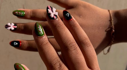 Design de unhas criativo em Taissa Gomes Nails, Leiria, Leiria, PT.