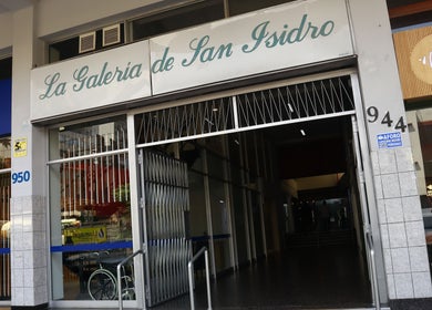 Fachada de la Galería de San Isidro cerca del Prestigio Barber Studio en San Isidro, Provincia De Lima, PE.