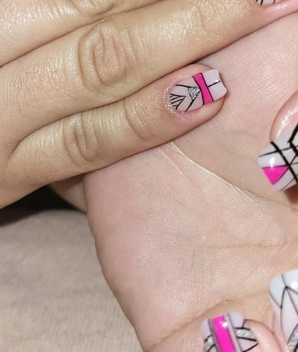 MGNAILS image 2