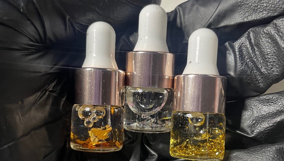 Polished and Gloss Nails By Emmz image 1