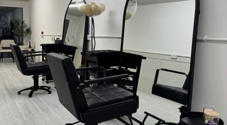 Toned Studio, bild 2