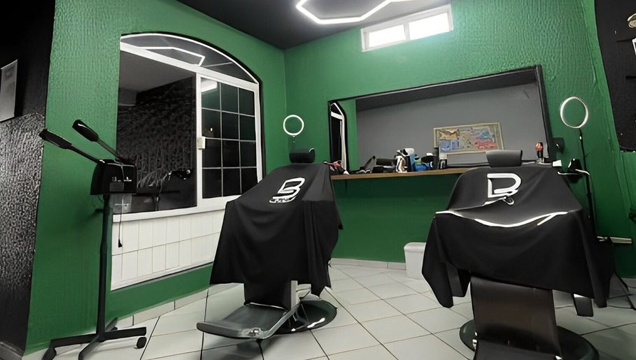 Central House Barbershopの画像：1