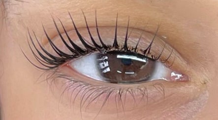Blossoming Lashes