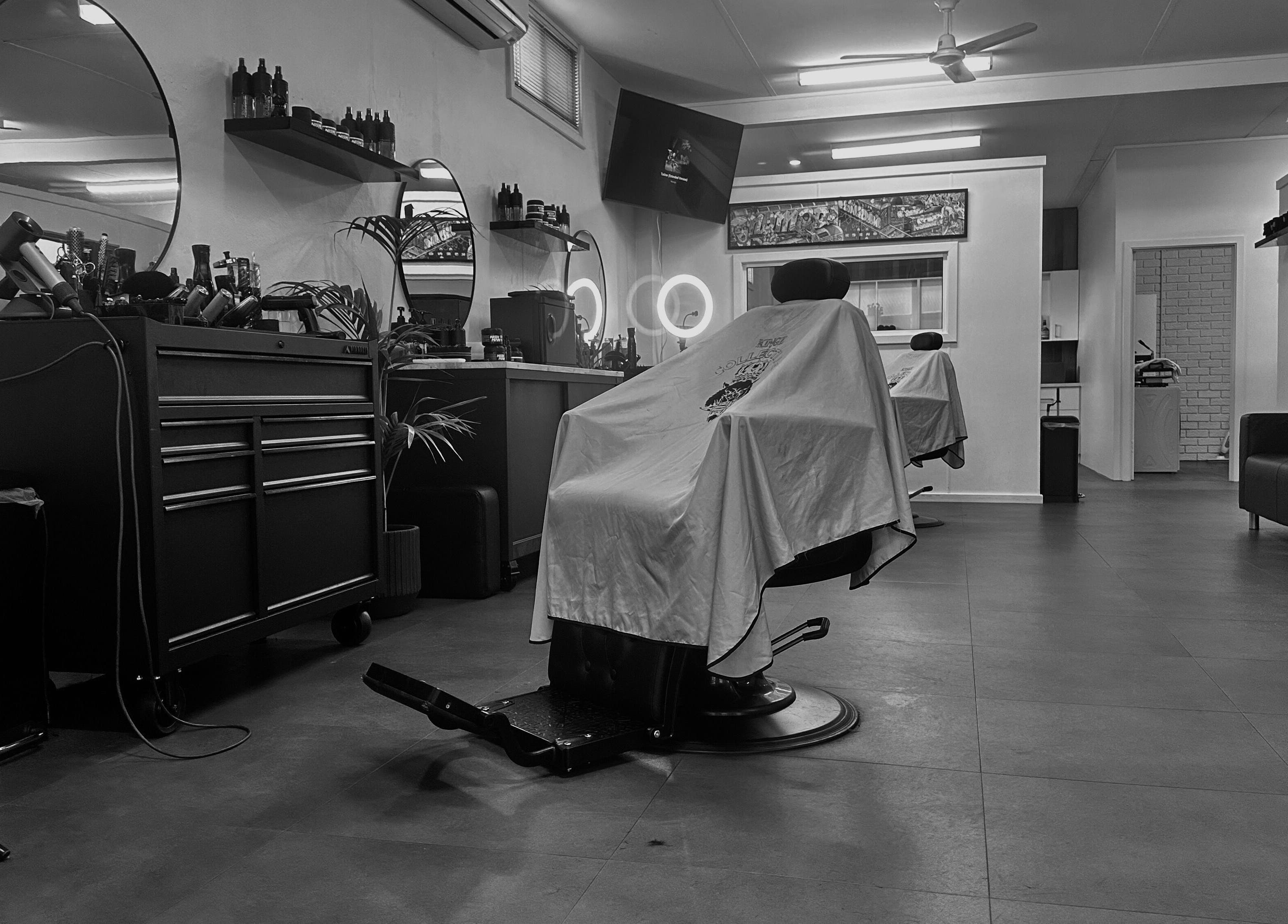 Modern salon interior at Kingz Collective in Manjimup, Western Australia, AU with stylish barber chair and sleek decor.