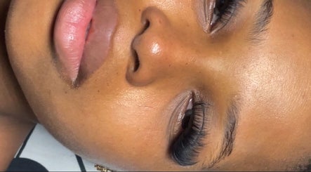Leora Elite image 3