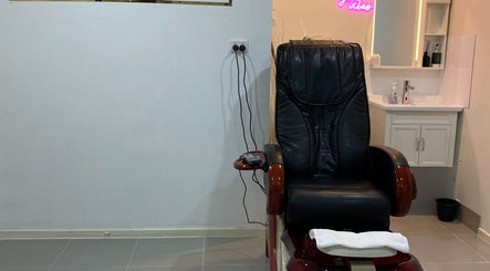 Natural Nails & Cosmetic Tattoos图像2