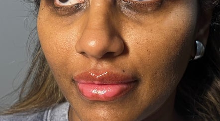 Lashesbyneera image 3