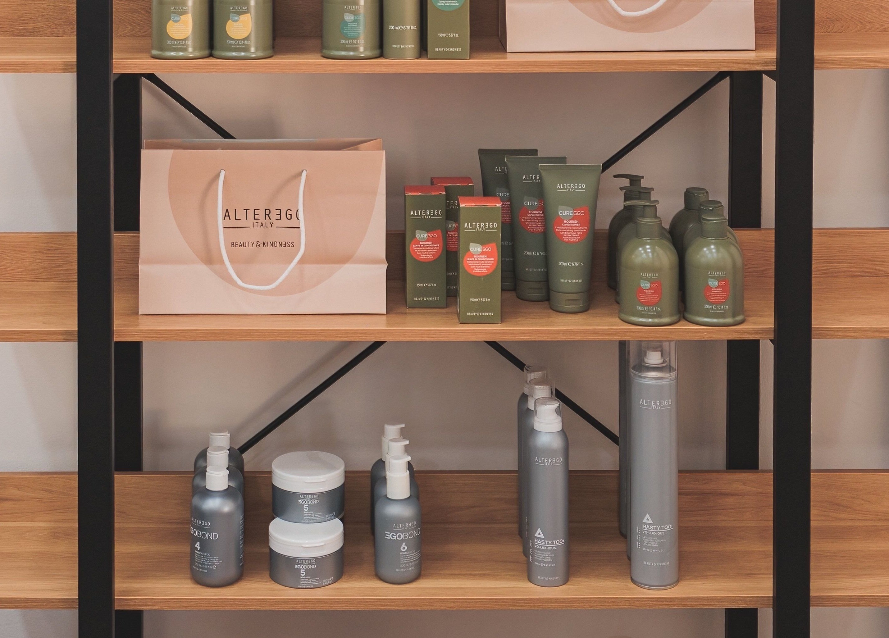 Prodotti Alter Ego su scaffale a I Parrucchieri Terme Vigliatore, Terme Vigliatore, Sicilia, IT.