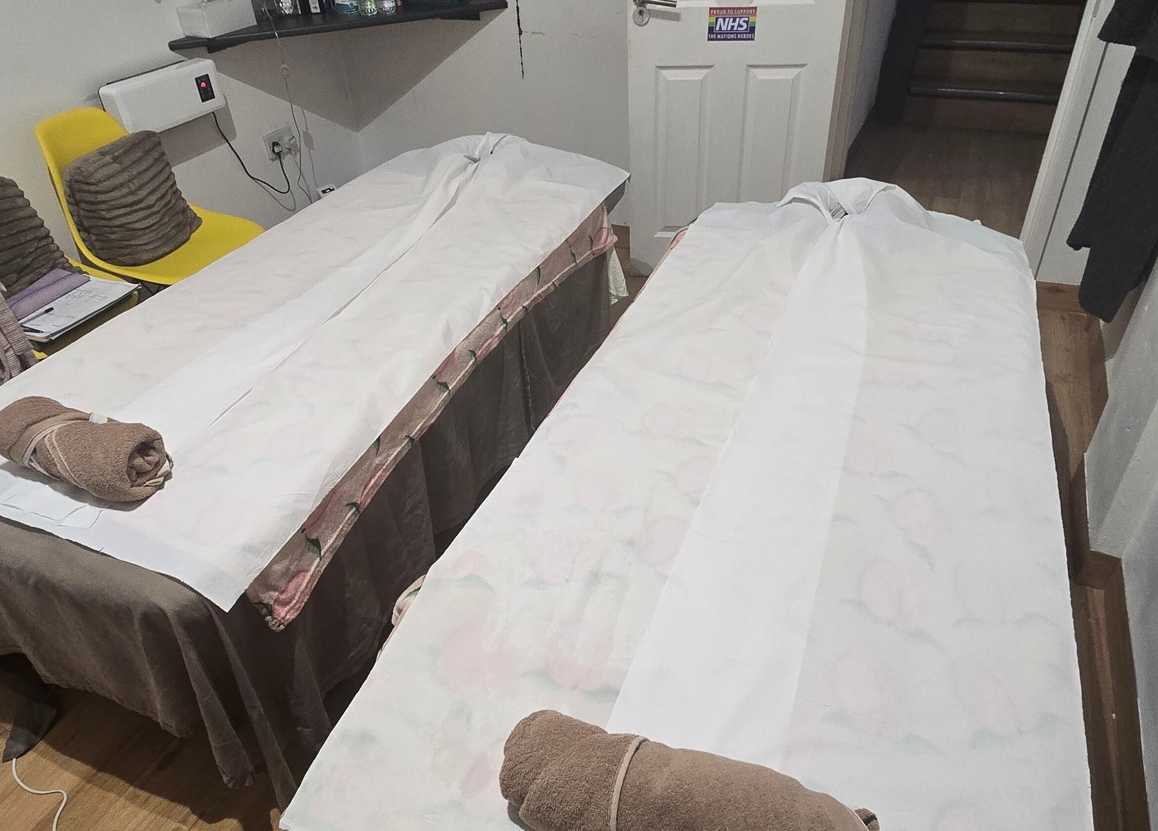 Tranquil massage room with twin tables at WS Thai Table Massage, Croydon, England, GB.