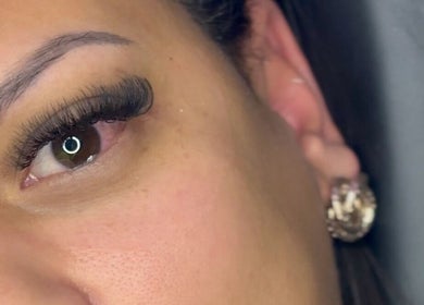 Close-up of expertly applied eyelash extensions at Beauty Dng, Cape Town, Western Cape, ZA.