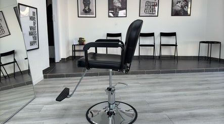 1200 Hairstudio
