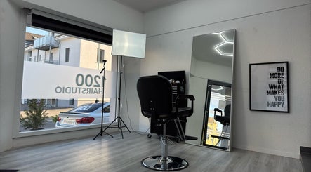 1200 Hairstudio