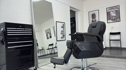1200 Hairstudio