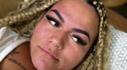 Immagine 3, A.BrowsnLashes