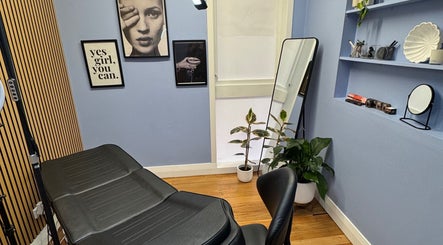 Elegant beauty room at A.BrowsnLashes, Kerikeri, Northland, NZ with stylish decor and calming ambiance.