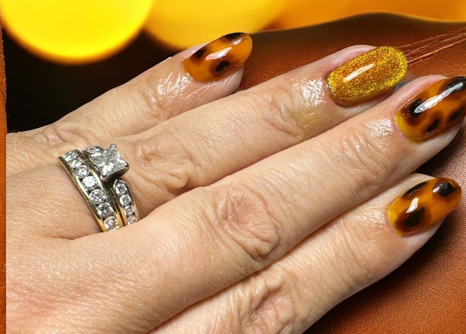 Stylish tortoiseshell manicure at Jazz Hands, Ripon, England, GB. Perfect for chic beauty enthusiasts.