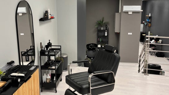 Majoros Ivett Men’s Hair & Barber studio