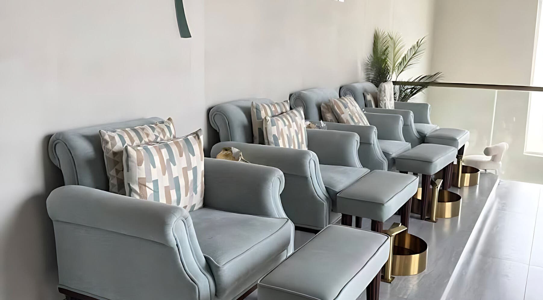 منطقة جلوس أنيقة في صالون وصالون سمر بريز، الرياض، محافظة الرياض، السعودية.