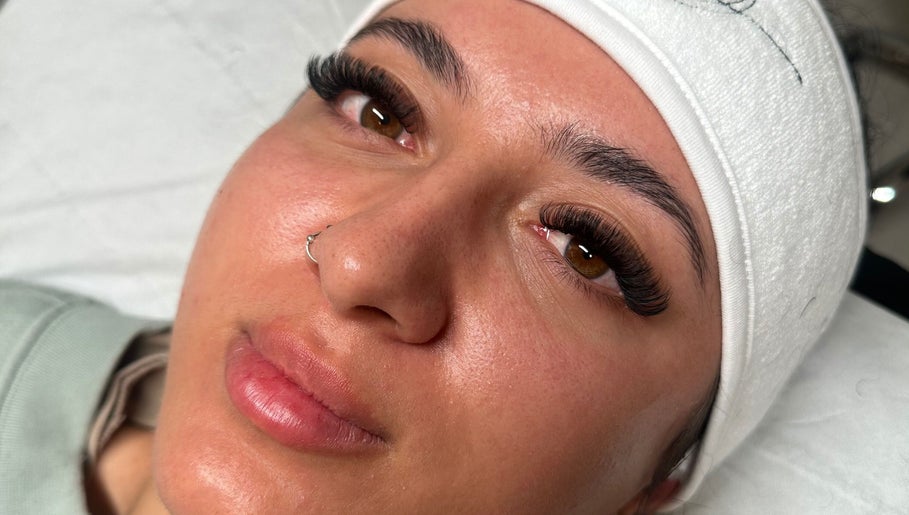 Millie Louise Lash & Brow Studio image 1