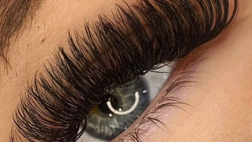 Close-up of lush eyelash extensions at Kmac Studio, Dunbar, Scotland, GB showcasing detailed craftsmanship.