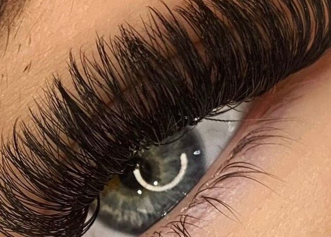 Close-up of lush eyelash extensions at Kmac Studio, Dunbar, Scotland, GB showcasing detailed craftsmanship.
