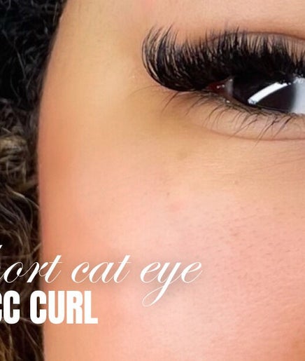 LashGalore image 2