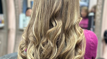 Image de Love is in the hair bs by afroditi ioannidou 2