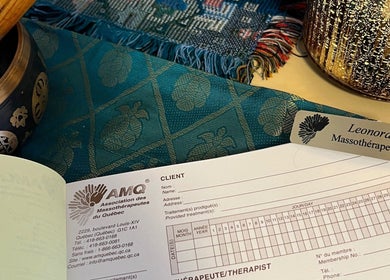 Leonora - Massage Therapist workspace in Pointe-Caire, Québec, CA with client forms and tools.