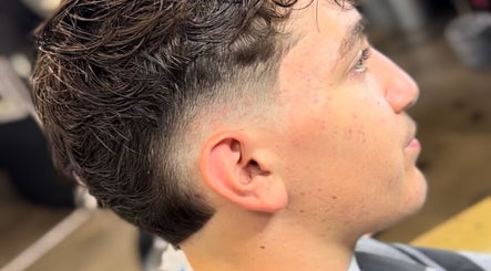 Theiskoobarber image 3