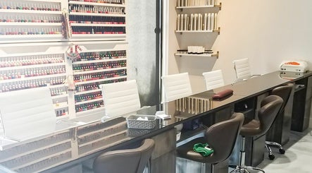TIPSY Salonbar Winter Park image 3