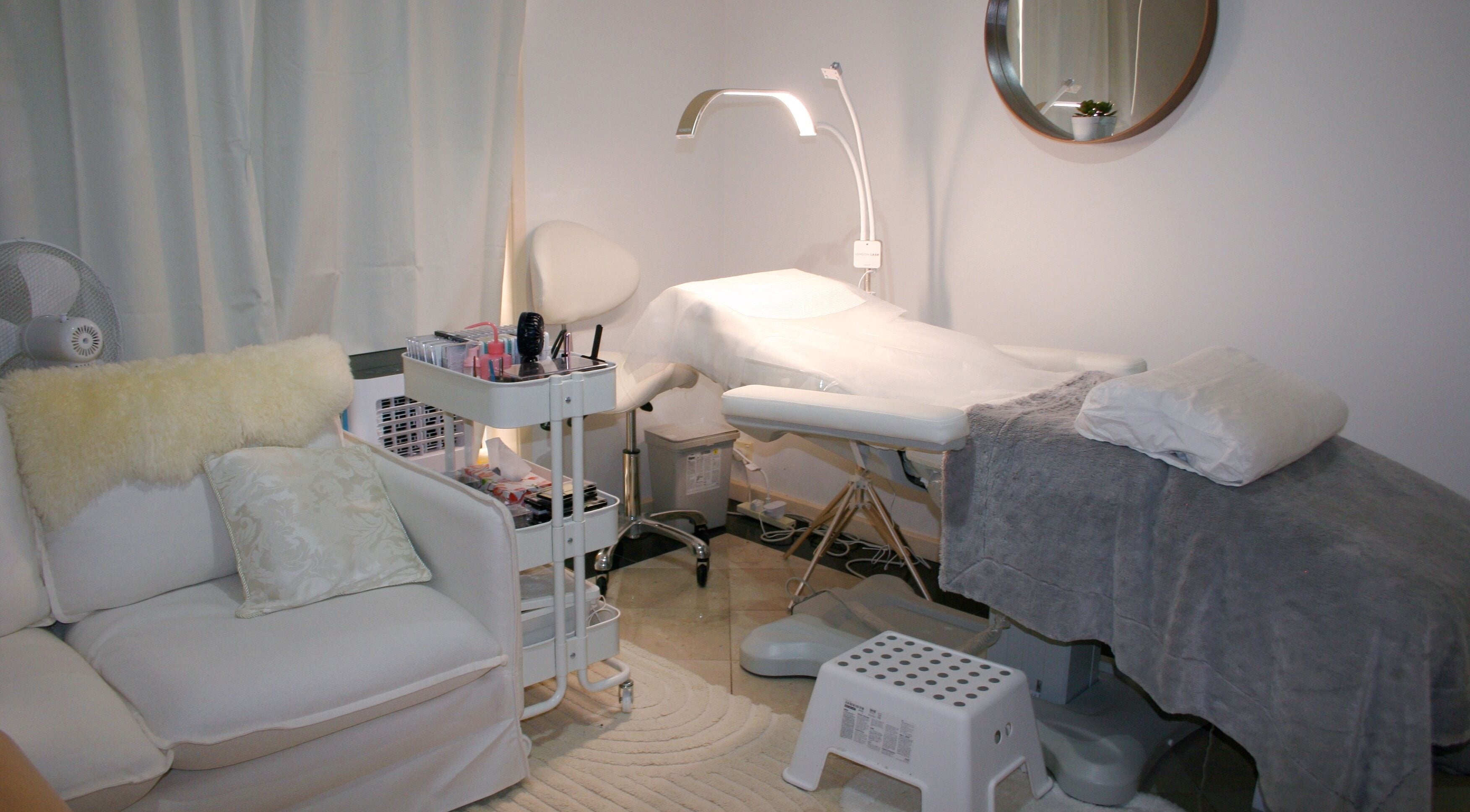 Cozy treatment room at Rachel Beauty Co, Allenby Gardens, South Australia, AU offering tranquil wellness services.