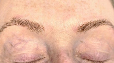 AKBrows - Richmond imagem 3