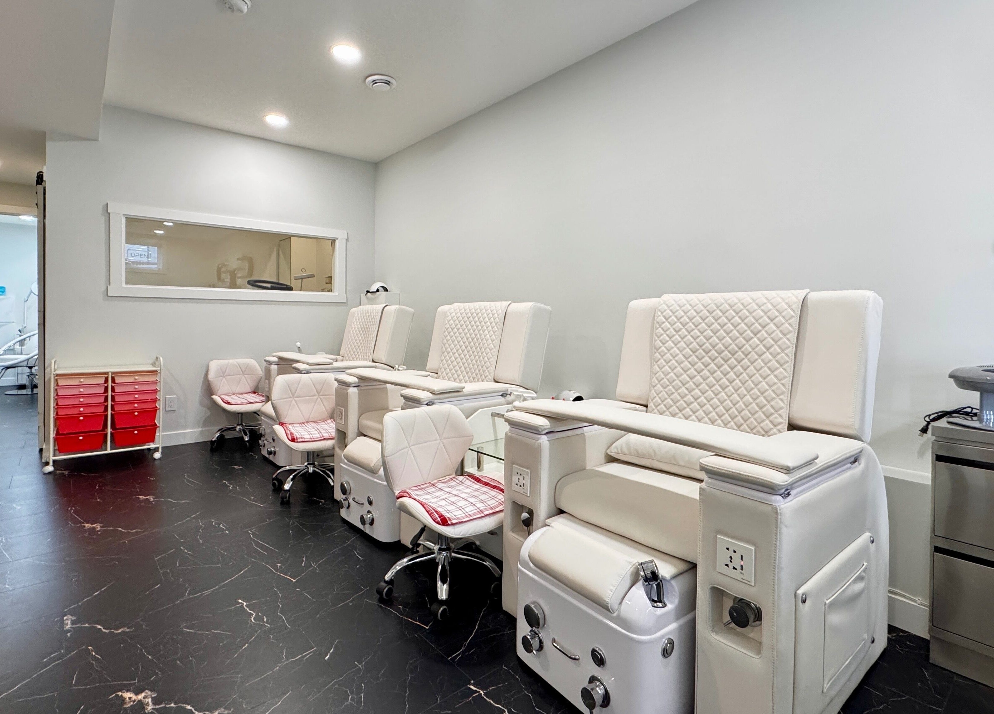 Luxurious spa chairs at Sparadise, Calgary, Alberta, CA, offering premium pedicure services.