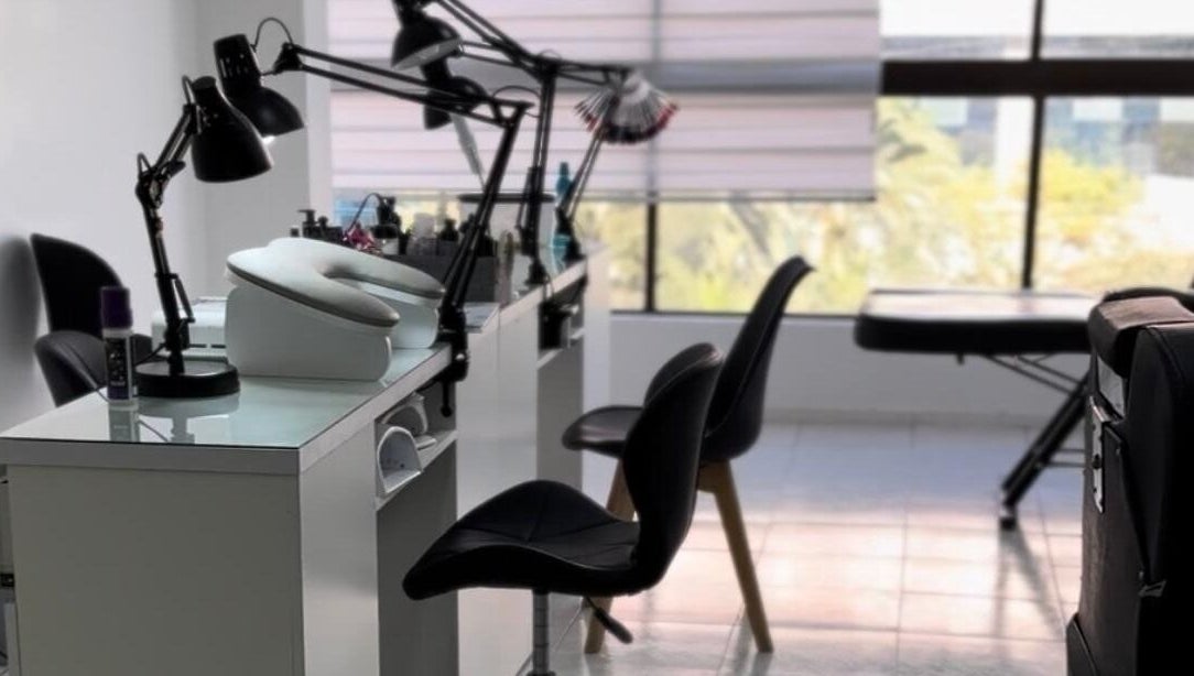 Espacio para tratamientos de belleza en Mari.serene, Antofagasta, Antofagasta, CL. Estilo moderno y cómodo.