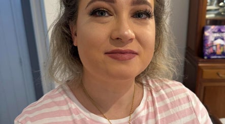 MakeupbyLeonieDevan image 2