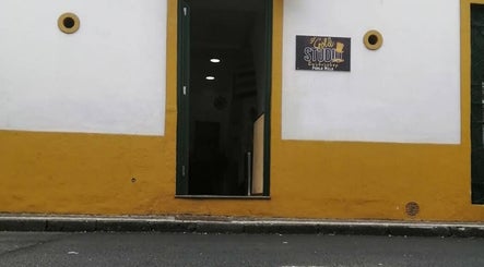 MannyCuts - Gold Studio Barbershop image 2