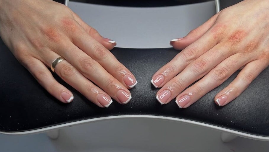 T Tipsandtoes image 1