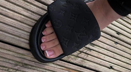 T Tipsandtoes image 3