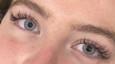 BeautyByM, bilde 2