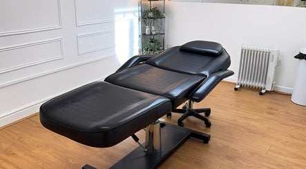 Luxury modern treatment chair in Relax & Glow, Swindon, England, GB, offering ultimate relaxation.