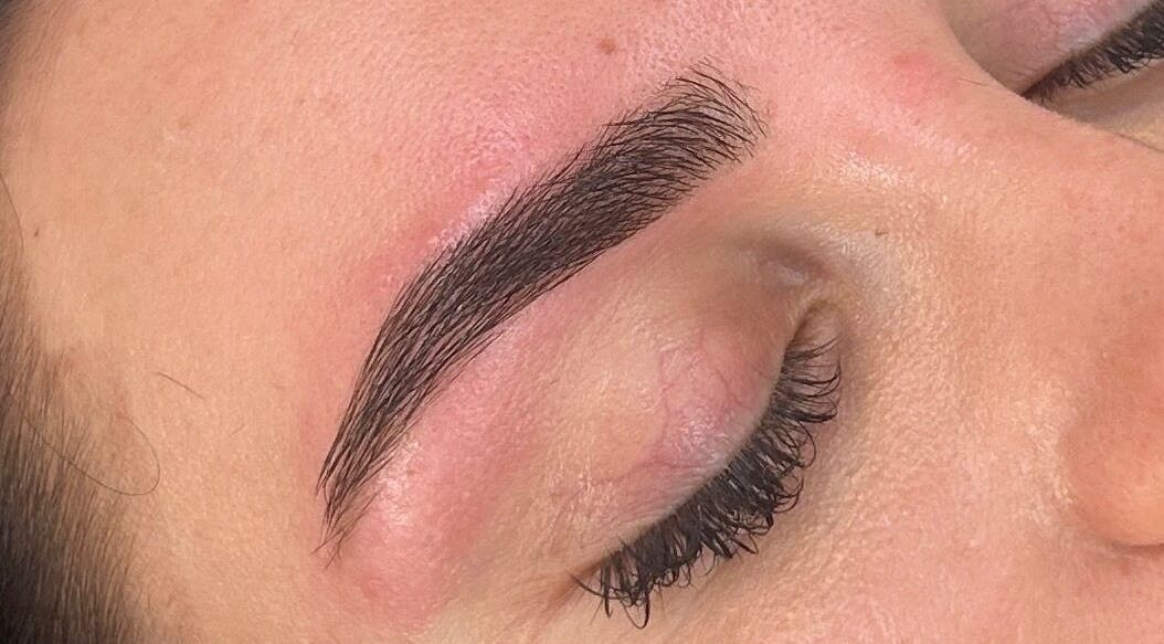 Expertly shaped eyebrow at Callierobinsonbrows AT DANN STUDIO, Plymouth, England, GB.