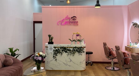 Lux Eyebrows & Lashes
