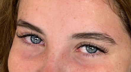 Sky’s Lash Studio image 3