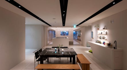 준오헤어 명동예술극장점 Juno Hair Myeongdong Art Theater Branch image 2