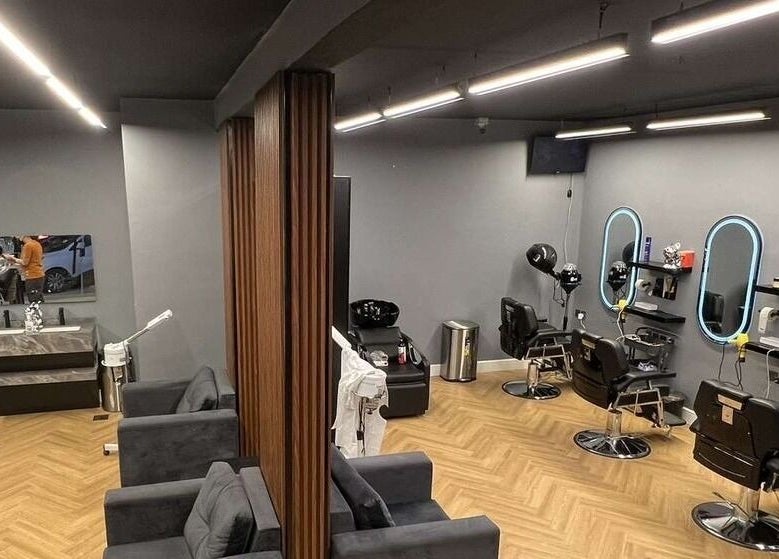 Sleek interior of صالون المسار الازرق | Blue Line Salon in Riyadh, Riyadh Province, SA featuring stylish salon chairs.