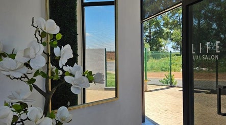 Immagine 3, Life Lux Salon