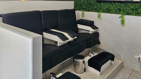 Life Lux Salon
