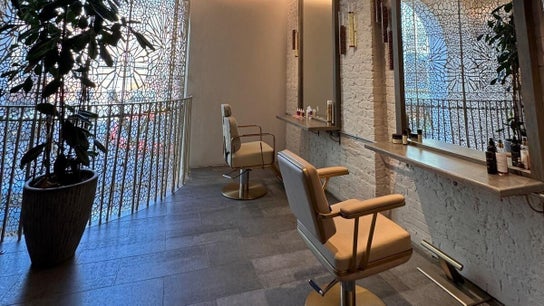 VITA Glow Hair Salon & Head Spa
